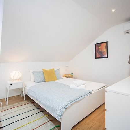 Top-Floor Apartment in Trogir Center Buitenkant foto