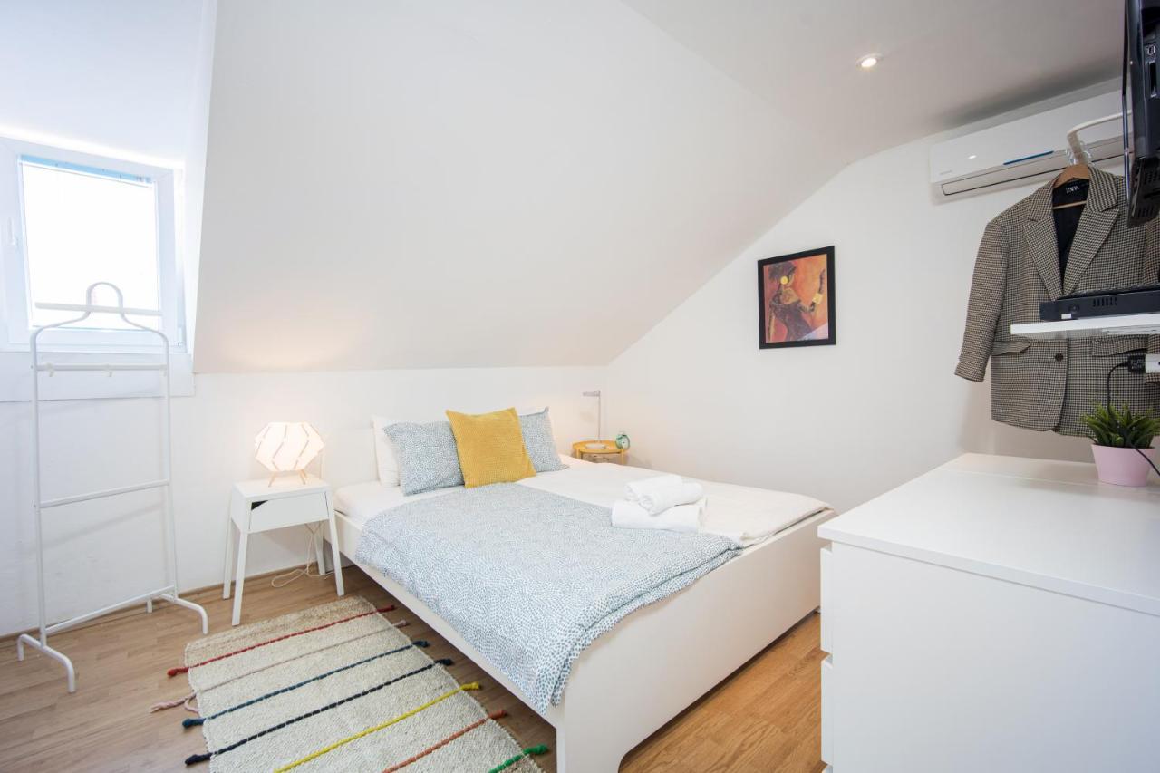 Top-Floor Apartment in Trogir Center Buitenkant foto