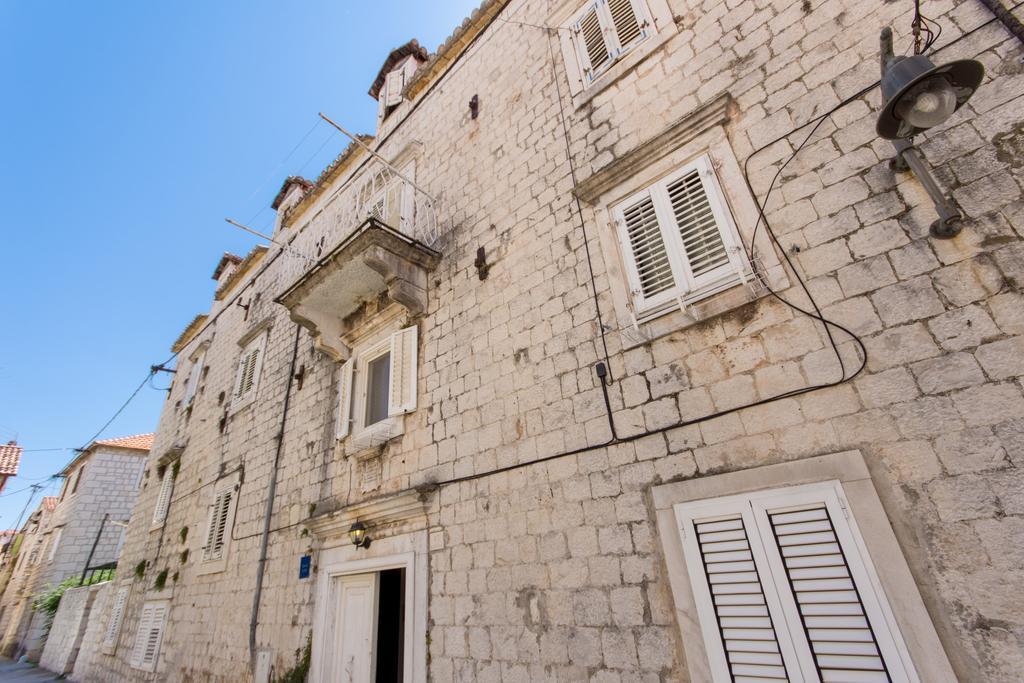 Top-Floor Apartment in Trogir Center Buitenkant foto