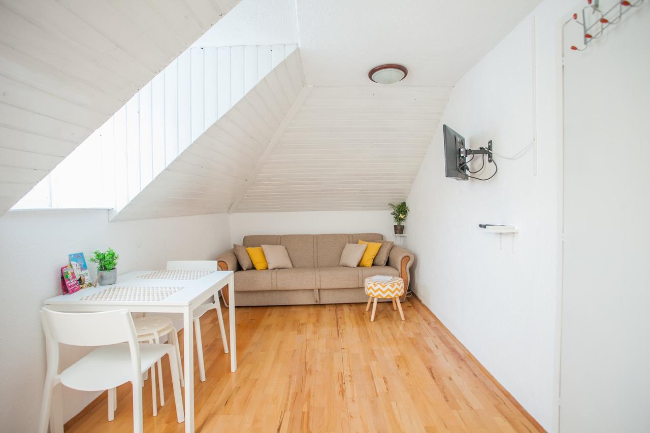 Top-Floor Apartment in Trogir Center Buitenkant foto